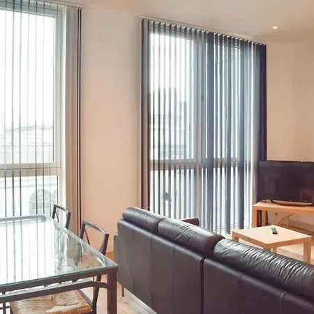 Lägenhet Modern 2bd2bath Citycentre