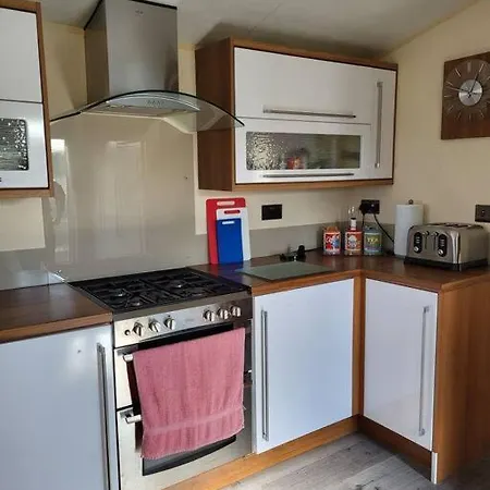 Дом отдыха Luxury 2 Bed Holiday *