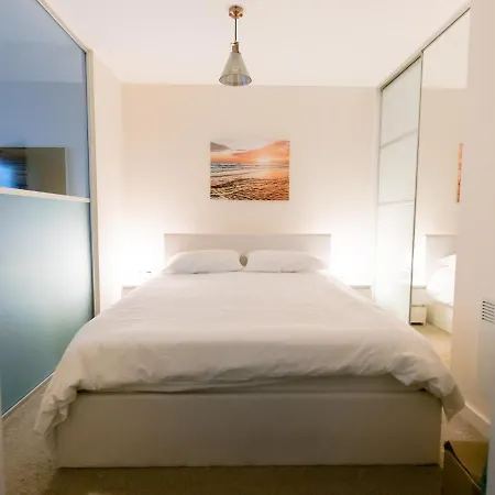 3/5 - New 1-bed At Harbour 格拉斯哥