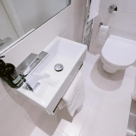 3/5 - New 1-bed At Harbour * 格拉斯哥