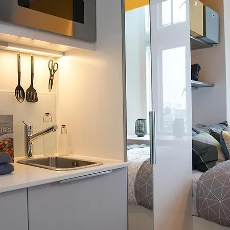 Modern Living At Riverside In The Heart Of * Glasgow