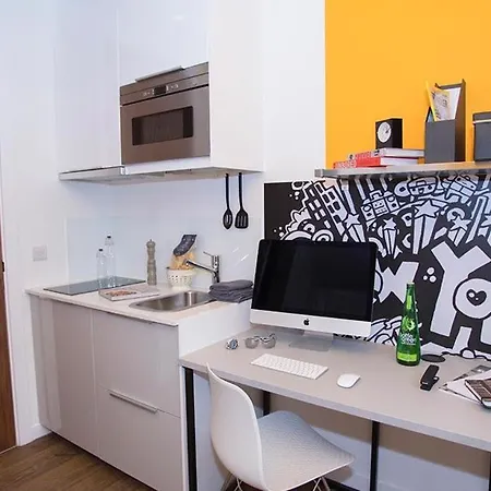 Modern Living At Riverside In The Heart Of * Glasgow