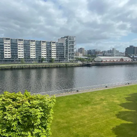 River View דירה גלאזגו
