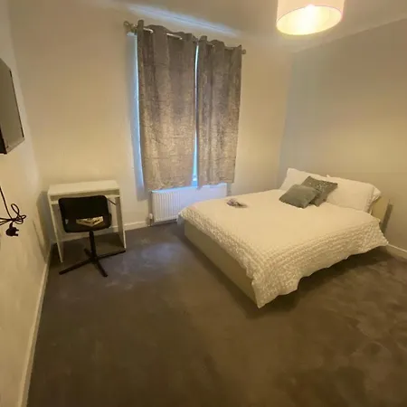 Auckland Apartment Glasgow