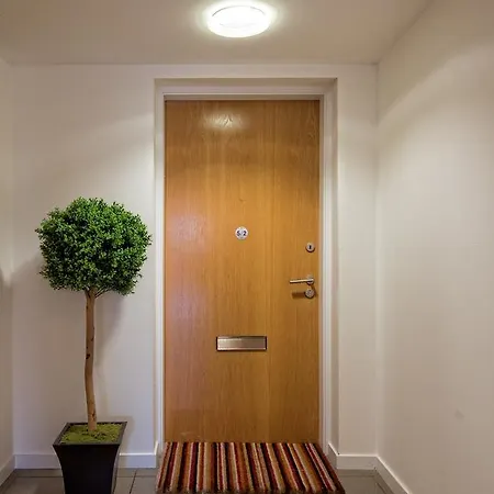 Time And Tide Apartment Glasgow