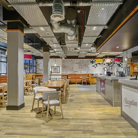 Hotel Ibis Styles Centre George Square