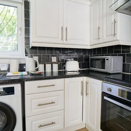 1 Bdr By Caledonia Luxe Short Lets & Serviced * Glasgow