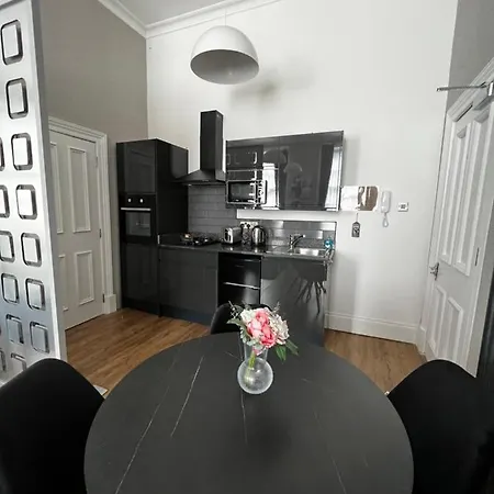 Amani - Centre Glasgow