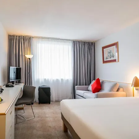 Novotel Centre מלון
