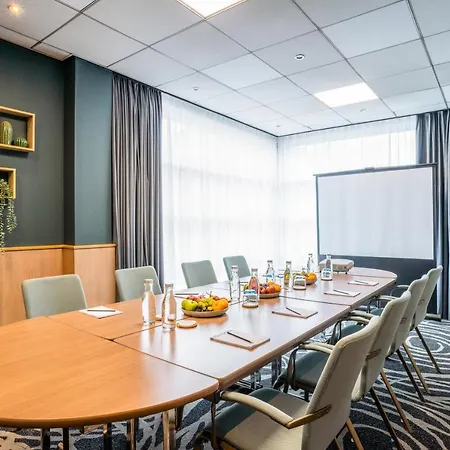 מלון Novotel Centre