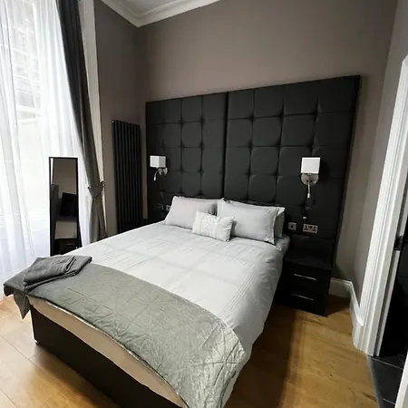 Amani - Centre Aparthotel Glasgow