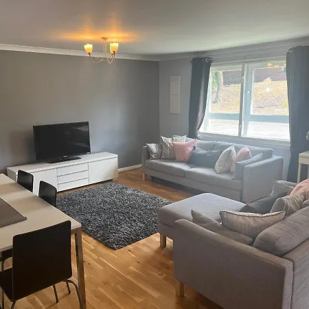 Flat Two, 212 Eaglesham Road, East Kilbride, * Γλασκώβη