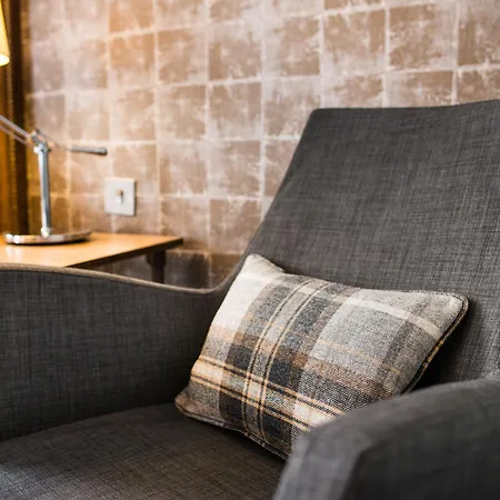 Hotel West By Compass Hospitality 3*