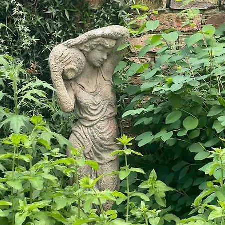 Stunning West End Flat! * Glasgow