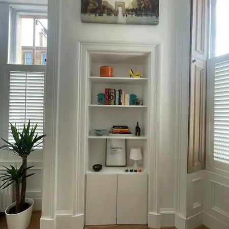 Lägenhet Stunning West End Flat! Glasgow