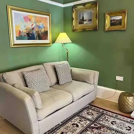 Luxury Victorian Spacious Flat Lägenhet