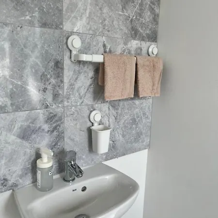 Modern Comfy One Bed - Free Parking