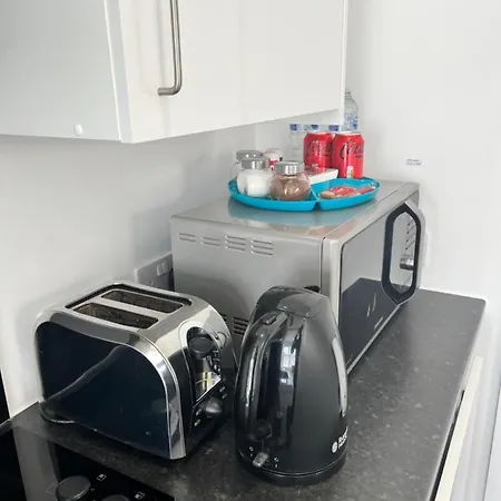 Modern Comfy One Bed - Free Parking 公寓