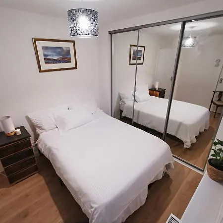 Peaceful House In The Heart Of City, Close To Queen Elizabeth Hospital And Govan Subway, Free Private Parking Apartamento Glasgow