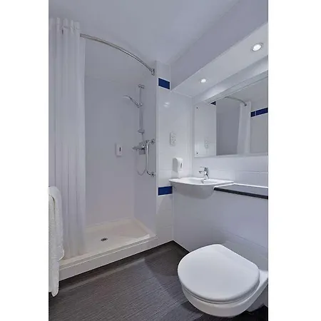 Travelodge Paisley Road Glasgow