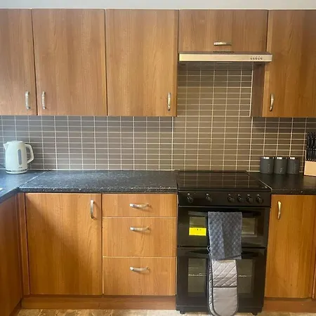 Ideal 2 Bedroom Ferienhaus Glasgow