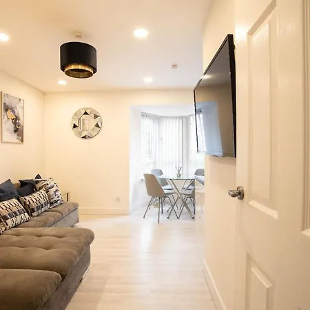 City, West End, Private Parking * Glasgow