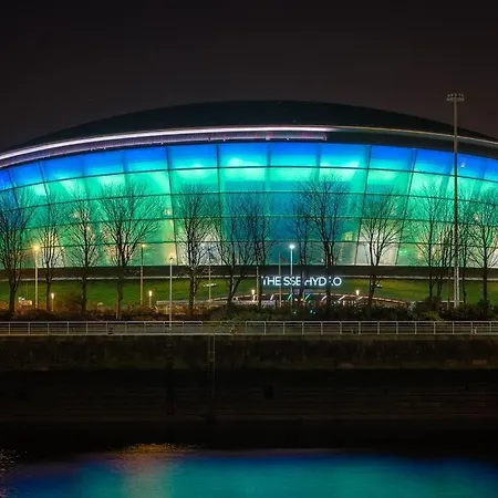 Glasgow, Finnieston Luxury 2 Bed With Parking, E-check In, Hi-fi * غلاسغو