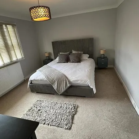 Hébergement de vacances Large Country Mansion In Newton Mearns Glasgow