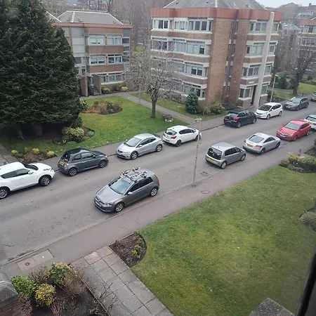 Open Space In Shawlands Daire Glasgow