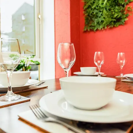 Spacious 2-bedroom Main Door With Private Parking *