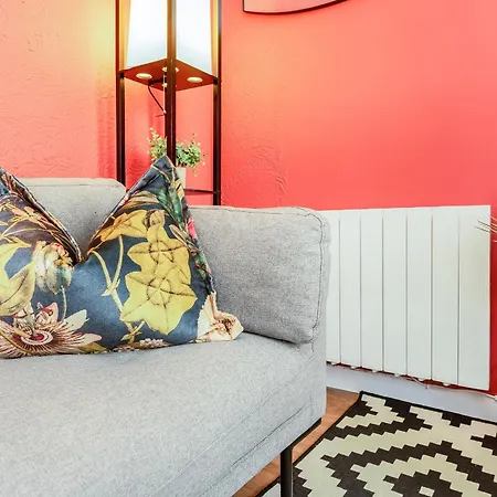 Lejlighed Spacious 2-bedroom Main Door With Private Parking Glasgow