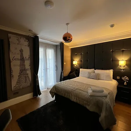 Amani - Centre Глазго