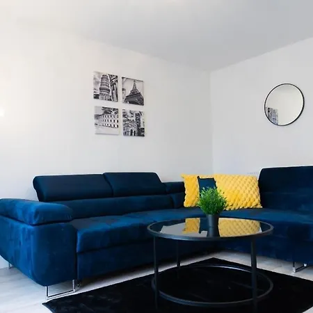 Stylish House With Private Parking Hébergement de vacances *
