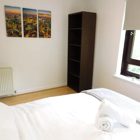 Charming 2 Bed Close To And Sec Hydro Apartment Glasgow