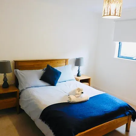 Brand New Gorgeous 2 Bed In Finnieston *