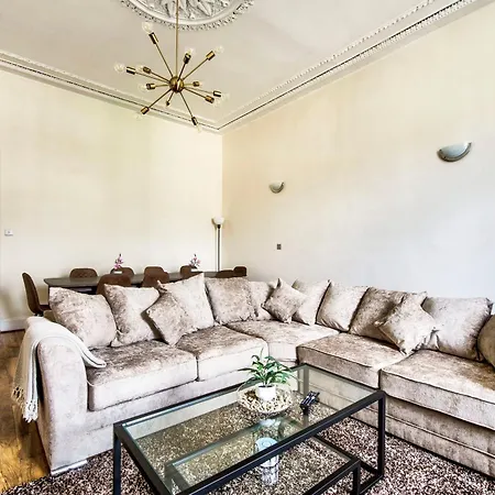 Appartamento Stunning 5 Bedroom Apt, Close To Centre, Sec, Hydro And Motorway Glasgow