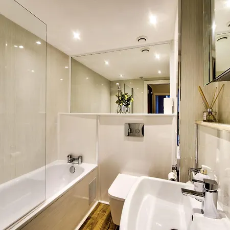 Stylish & Spacious 3 Bedroom In Finnieston, West End Glasgow