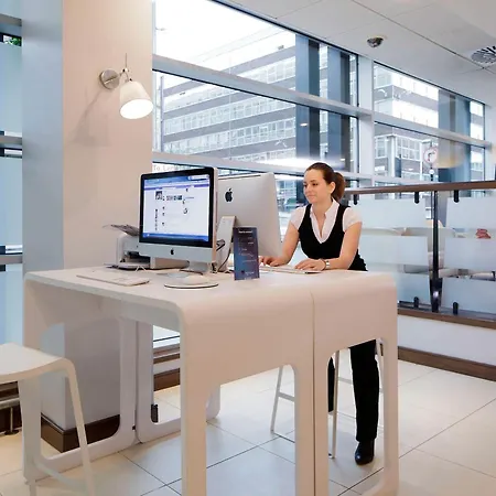 מלון Novotel Centre