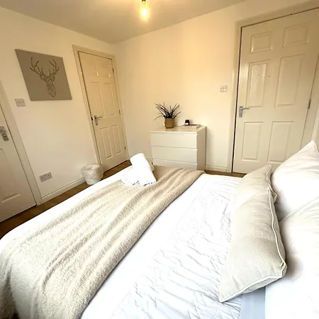 Pansiyon Private With En-suite And Parking In Shared Flat