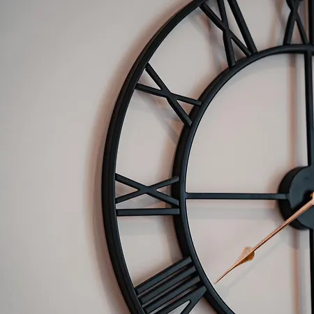 Royal Chambers Serviced アパート