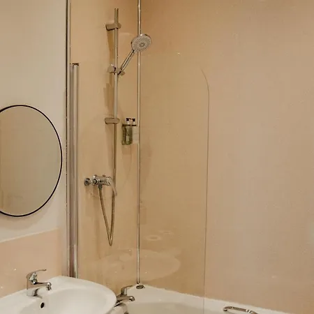 Royal Chambers Serviced Appartement *