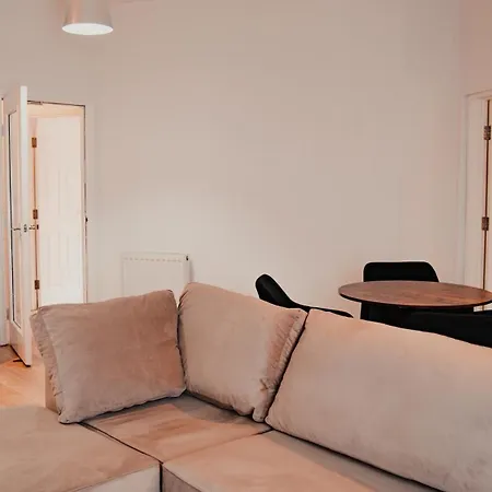 Royal Chambers Serviced * グラスゴー