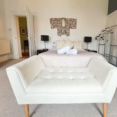 Garnethill Charm 3 Bed Flat Глазго
