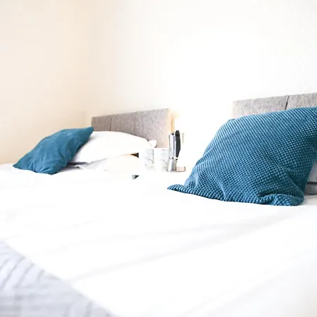 Apartment Glasgow, 3 Bed Close To Centre, Free Street Parking