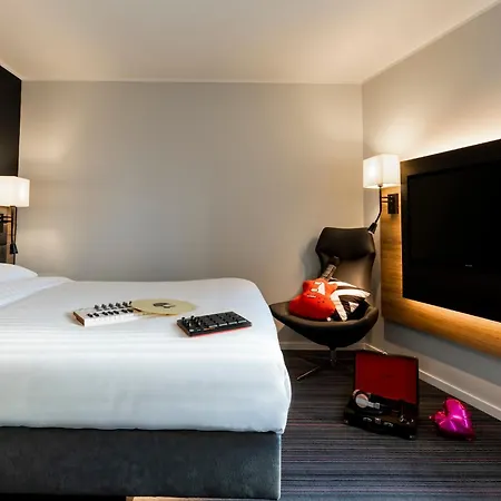 Moxy Sec Glasgow