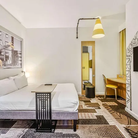 Hotel Ibis Styles Centre George Square 3*