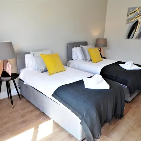 Apartament Signature - Langlands House