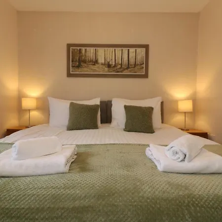 Signature - Angus House Apartment Glasgow