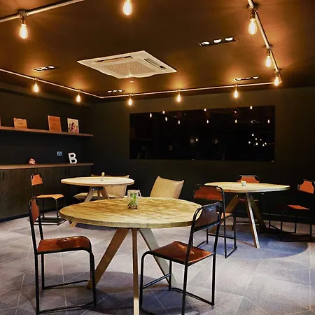 For Students Only Modern Studios In Glasgow West End 格拉斯哥