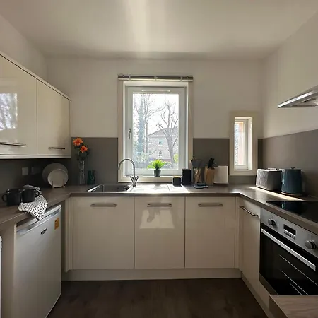 Apartament Cosy Stylish Home, Seperate Entrance *